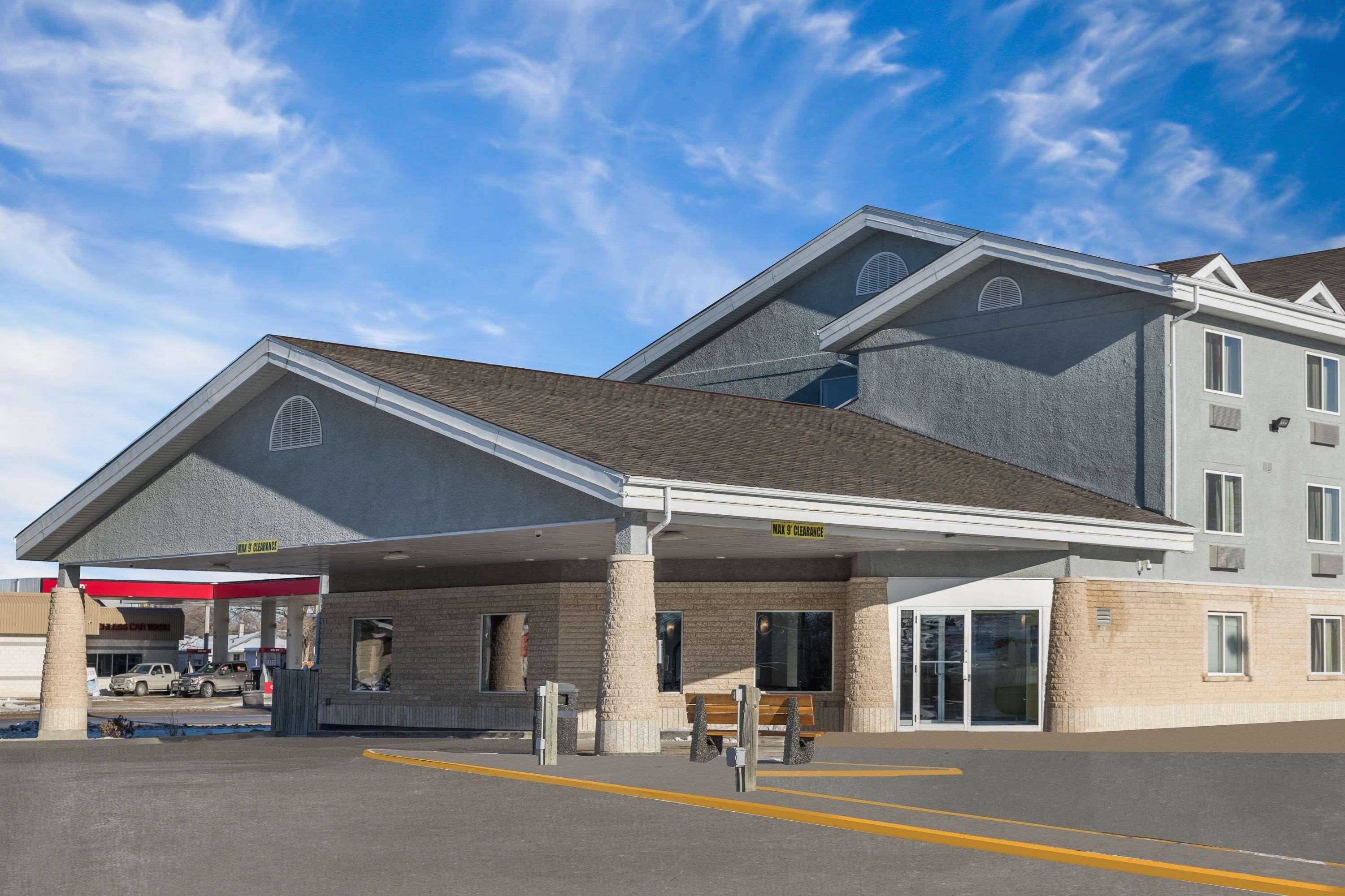 Super 8 By Wyndham Winnipeg West Luaran gambar
