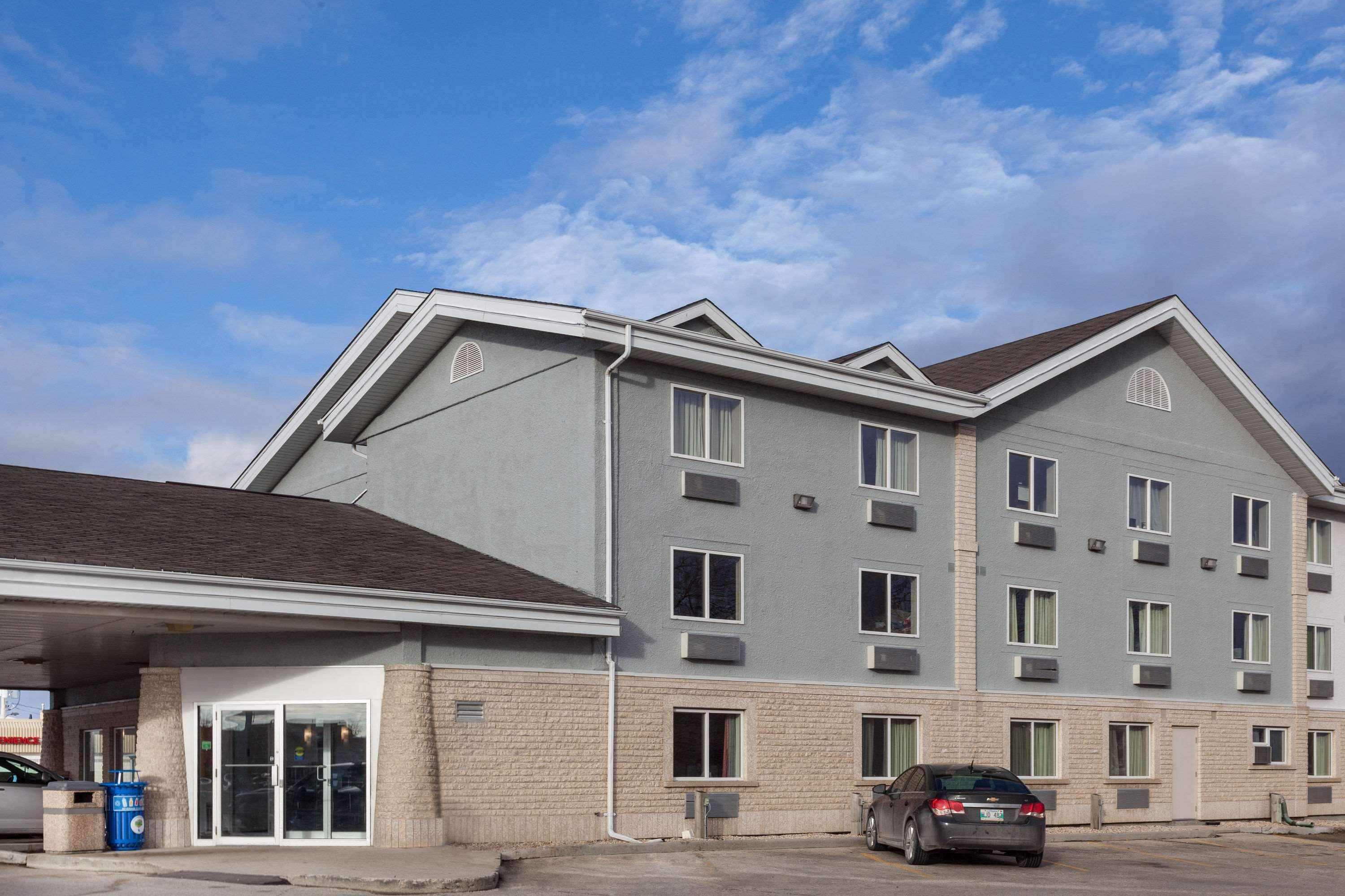Super 8 By Wyndham Winnipeg West Luaran gambar