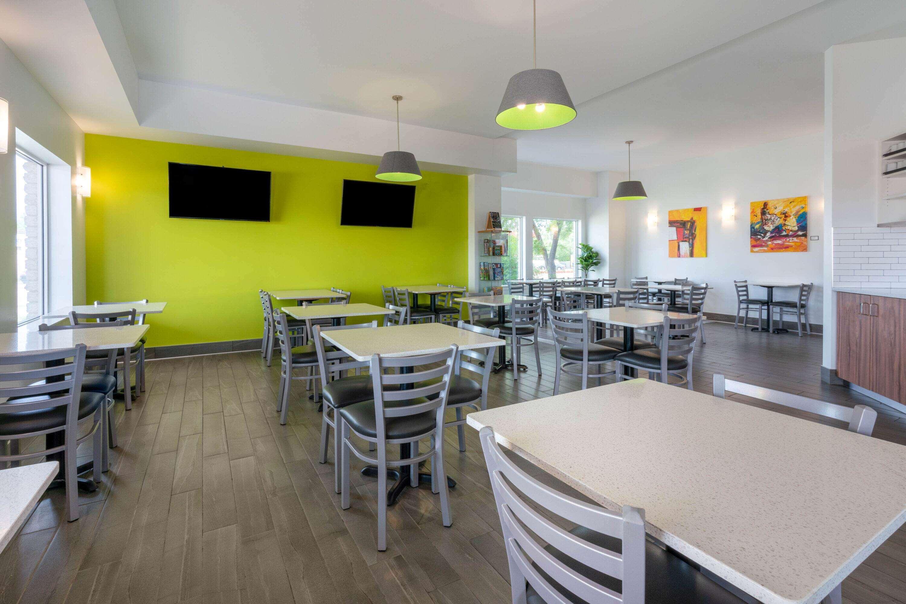 Super 8 By Wyndham Winnipeg West Luaran gambar