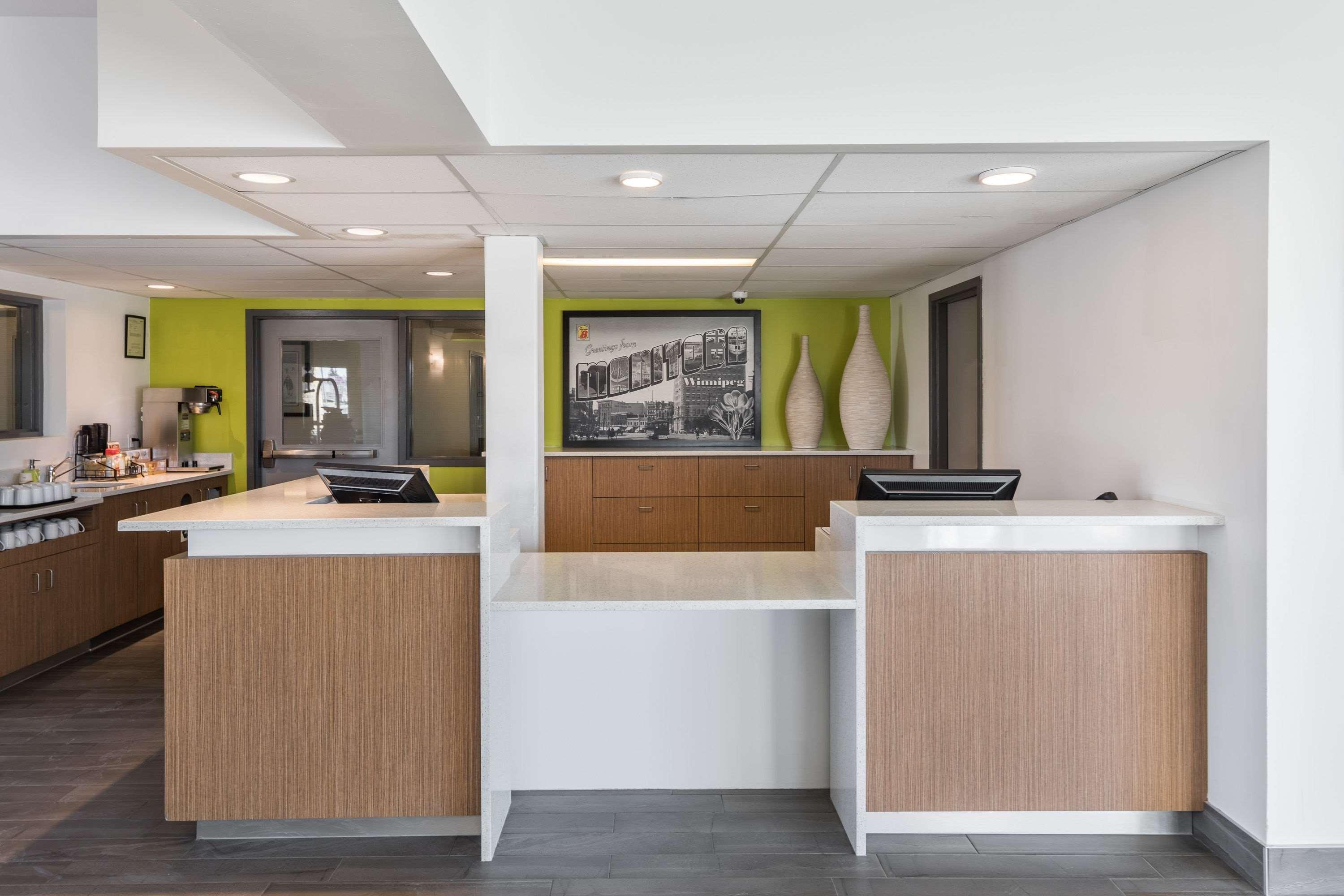 Super 8 By Wyndham Winnipeg West Luaran gambar