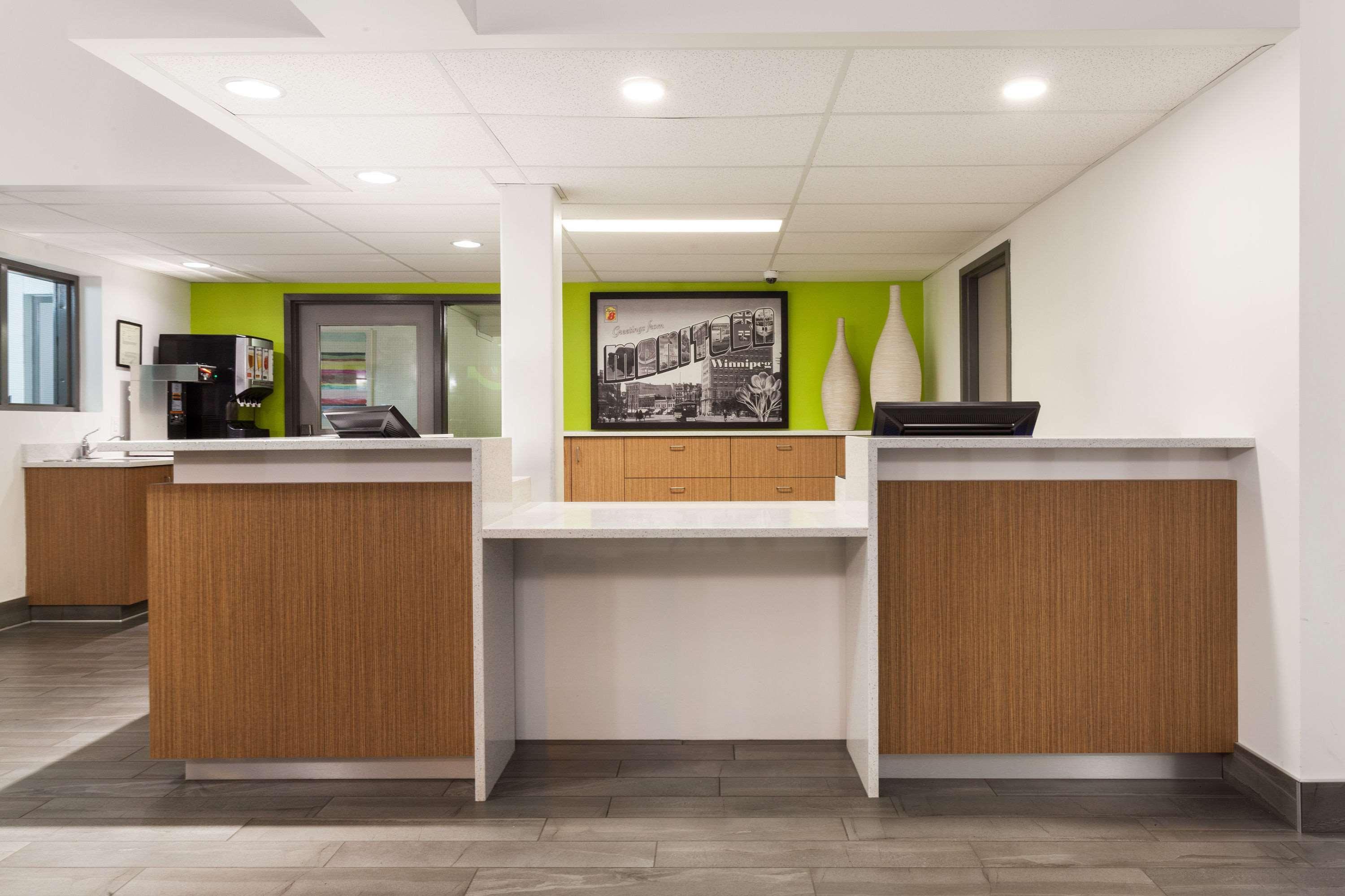 Super 8 By Wyndham Winnipeg West Luaran gambar