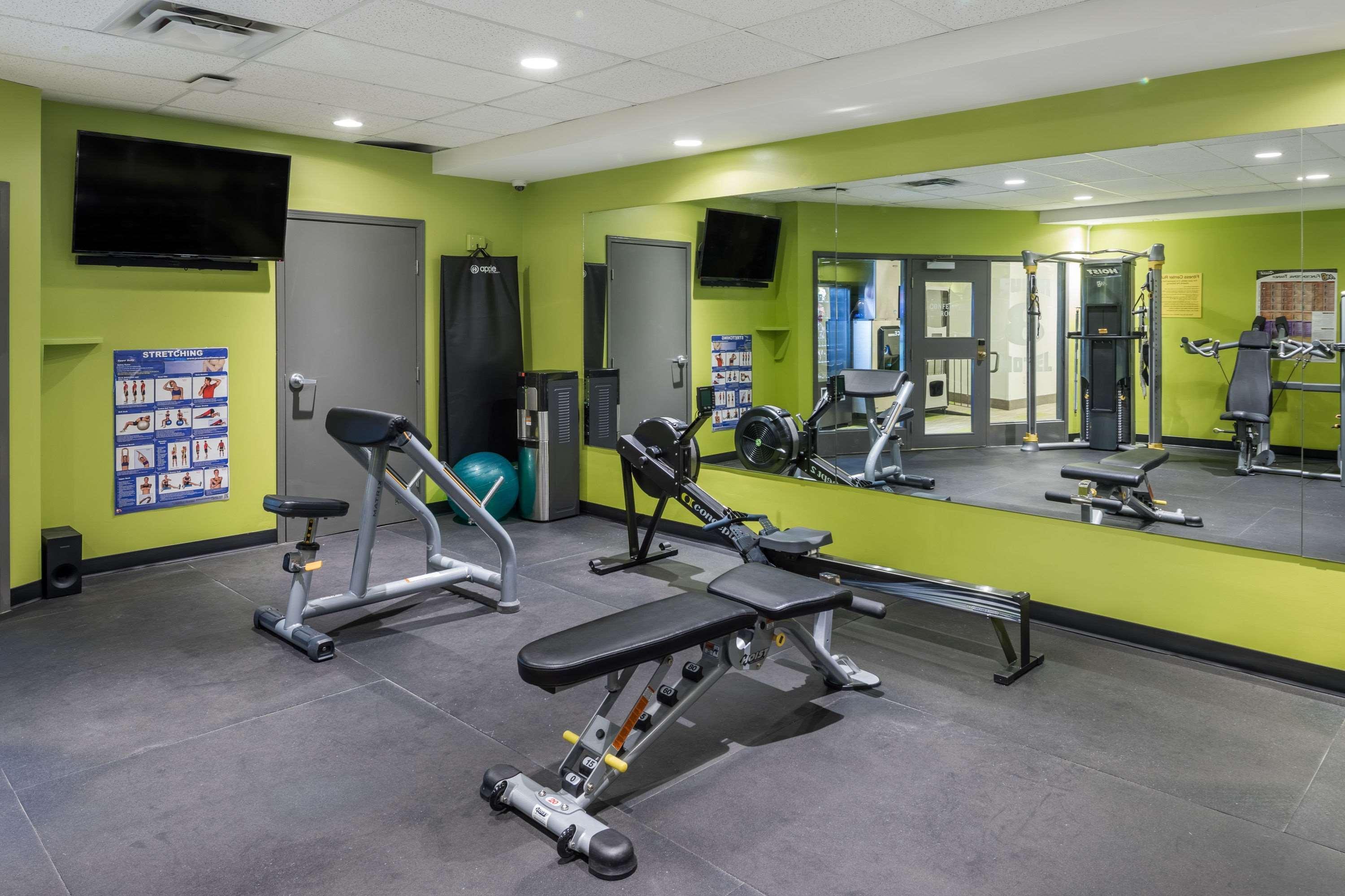 Super 8 By Wyndham Winnipeg West Luaran gambar