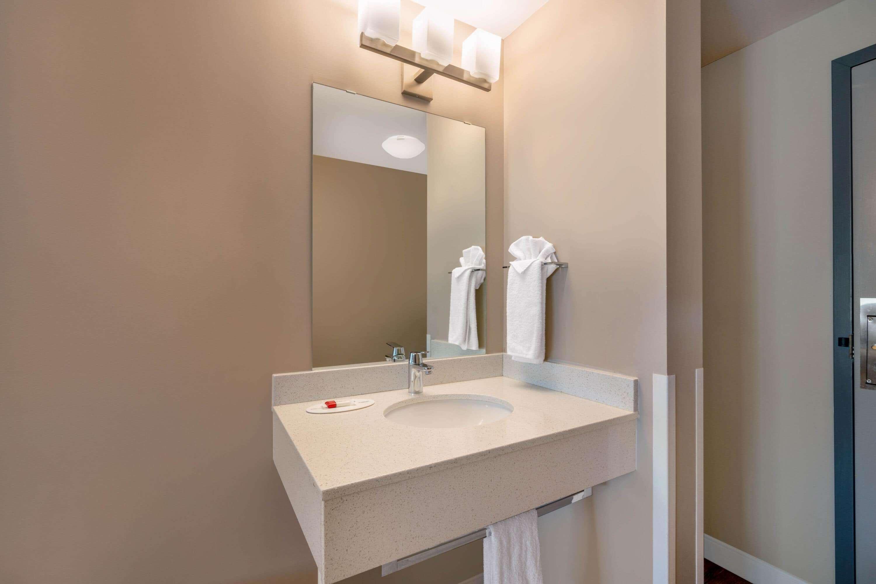 Super 8 By Wyndham Winnipeg West Luaran gambar