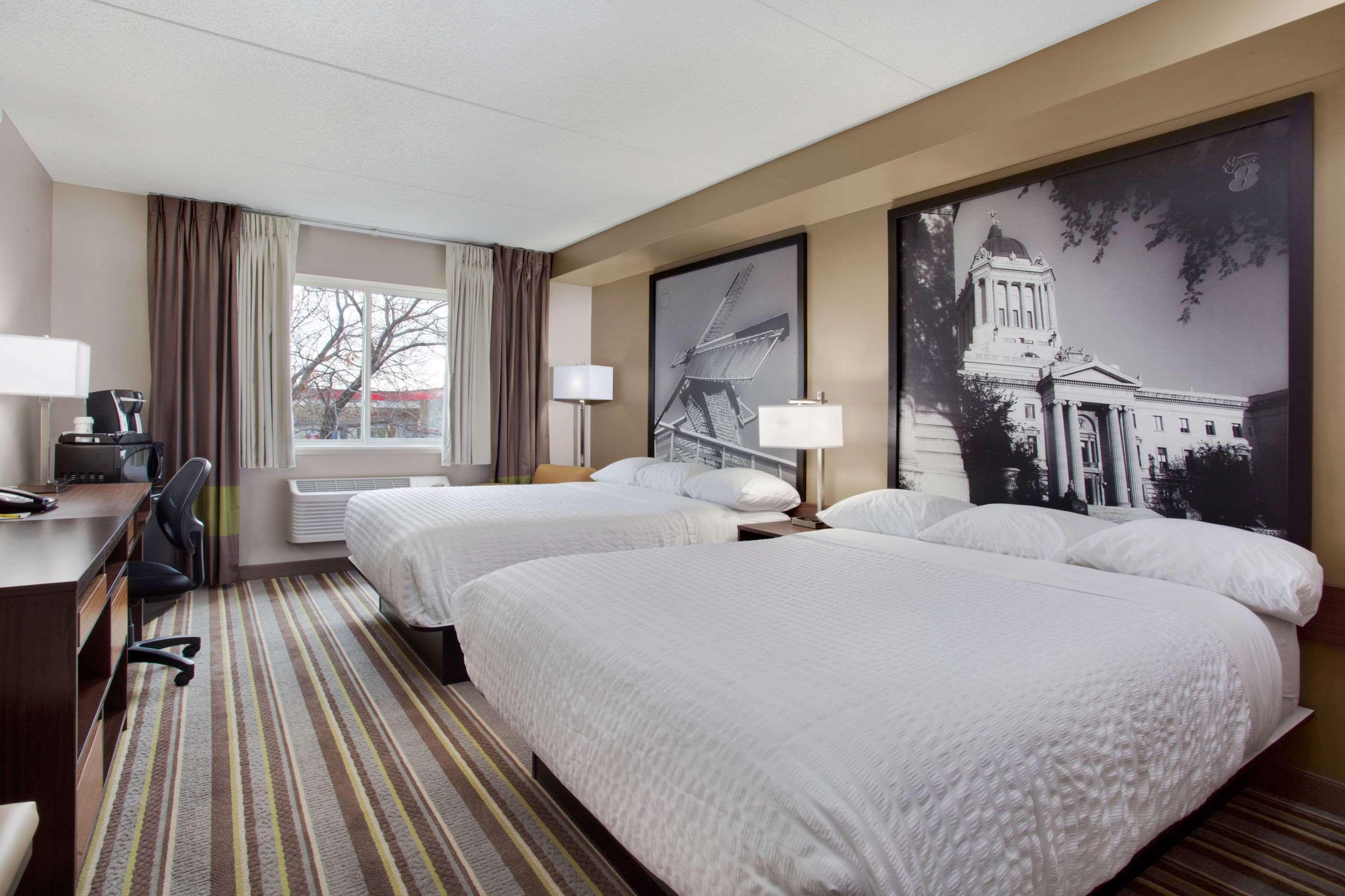 Super 8 By Wyndham Winnipeg West Luaran gambar