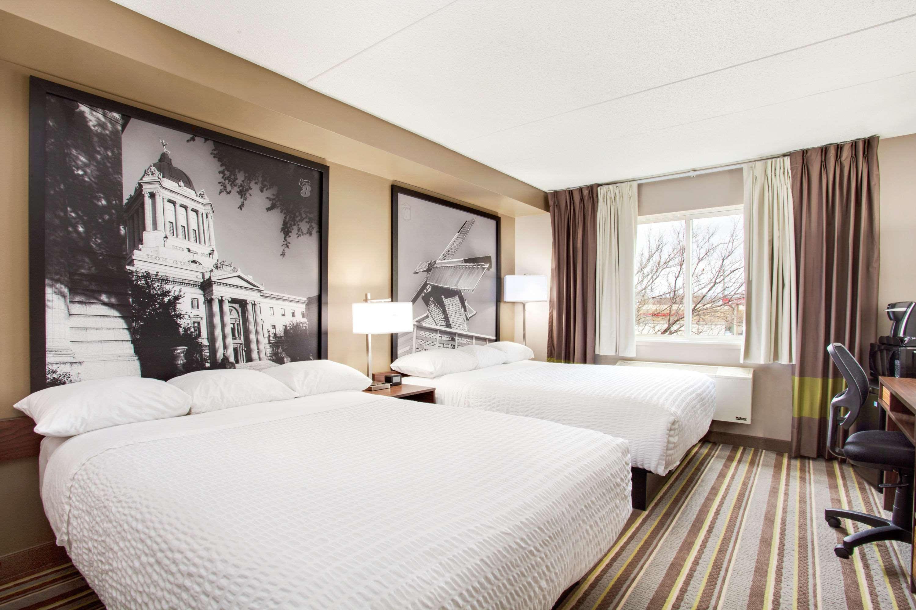 Super 8 By Wyndham Winnipeg West Luaran gambar