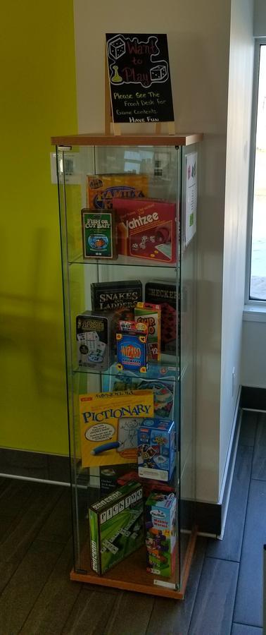 Super 8 By Wyndham Winnipeg West Luaran gambar