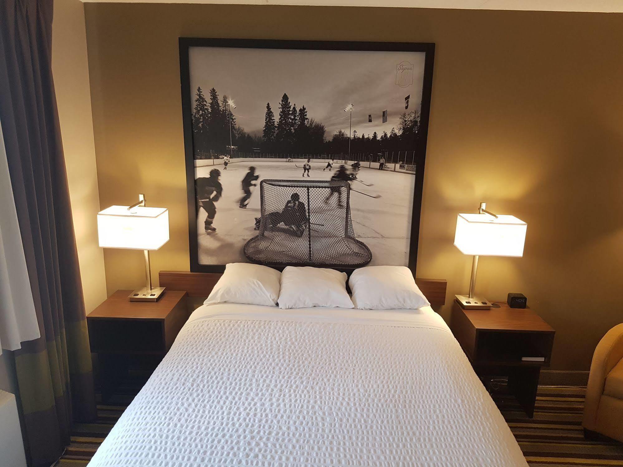 Super 8 By Wyndham Winnipeg West Luaran gambar